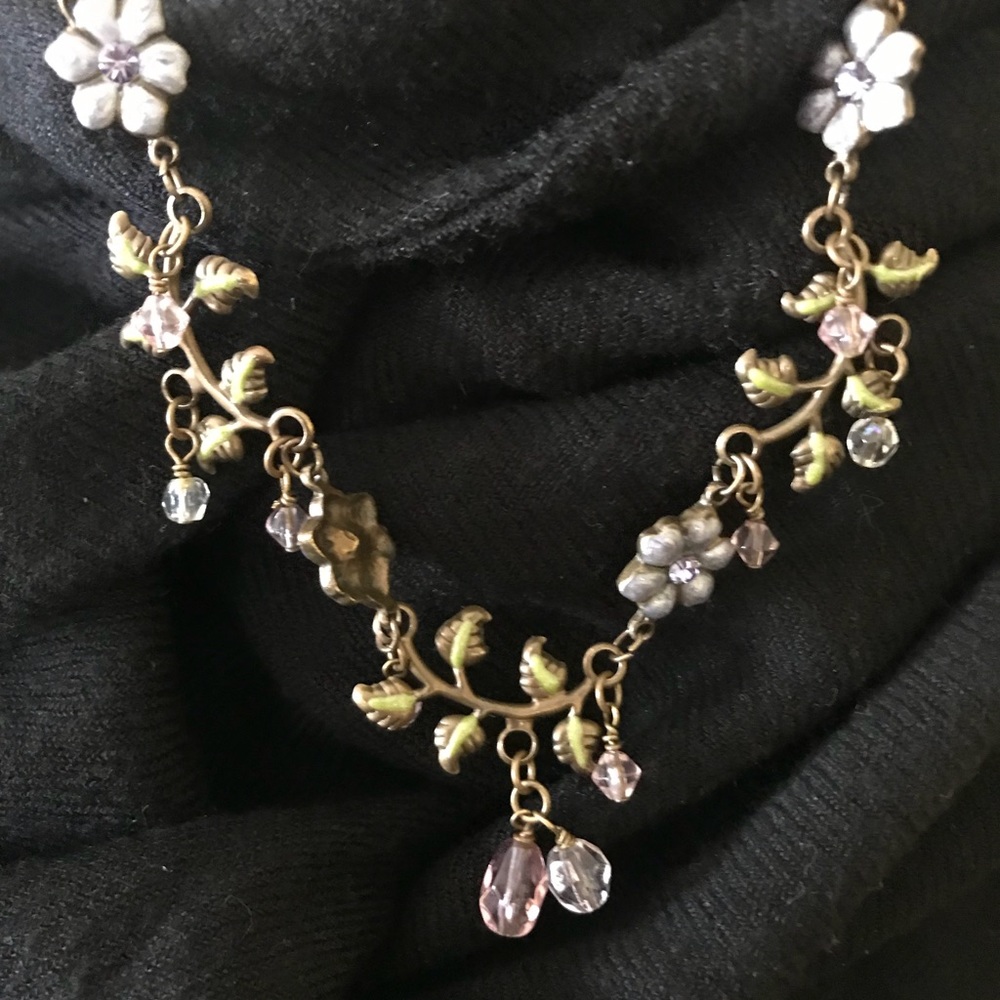 Vintage looking necklace and earrings set
